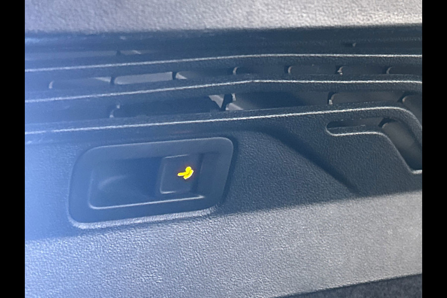 Volkswagen ID.4 Life 77 kWh | SOH 92% | Trekhaak | Stoelverwarming | Origineel NL