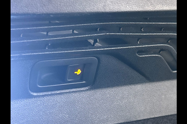 Volkswagen ID.4 Life 77 kWh | SOH 92% | Trekhaak | Stoelverwarming | Origineel NL