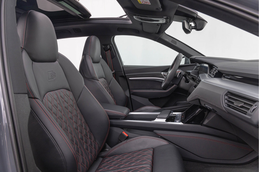 Audi Q8 e-tron 55 Quattro 408pk 115 kWh S-stoelen Pano B&O