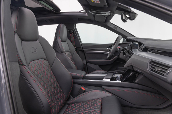 Audi Q8 e-tron 55 Quattro 408pk 115 kWh S-stoelen Pano B&O