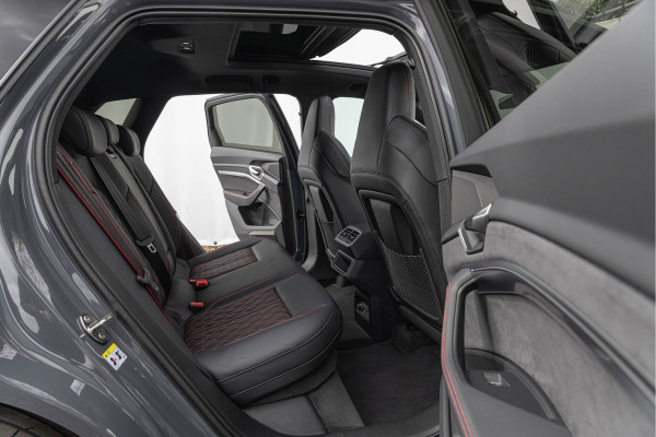 Audi Q8 e-tron 55 Quattro 408pk 115 kWh S-stoelen Pano B&O