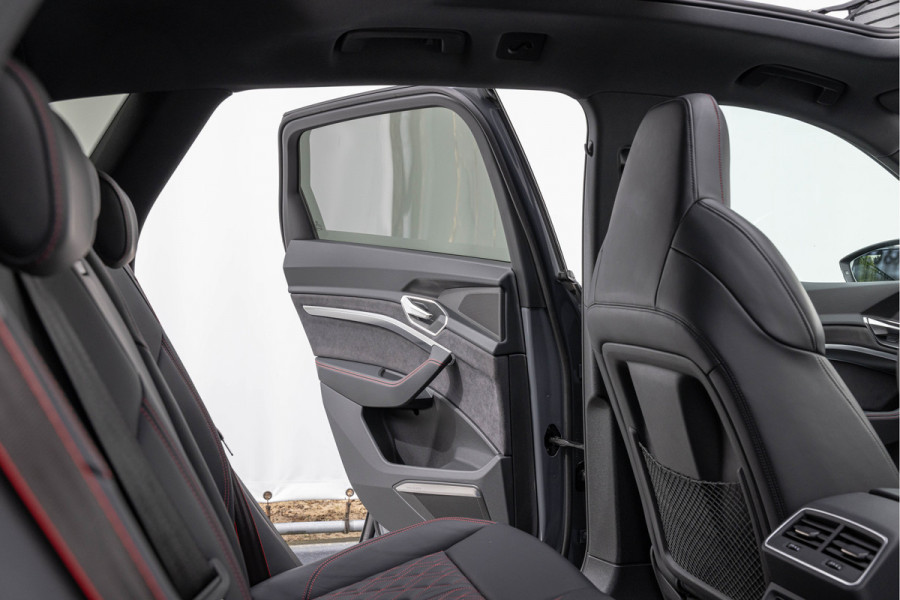 Audi Q8 e-tron 55 Quattro 408pk 115 kWh S-stoelen Pano B&O