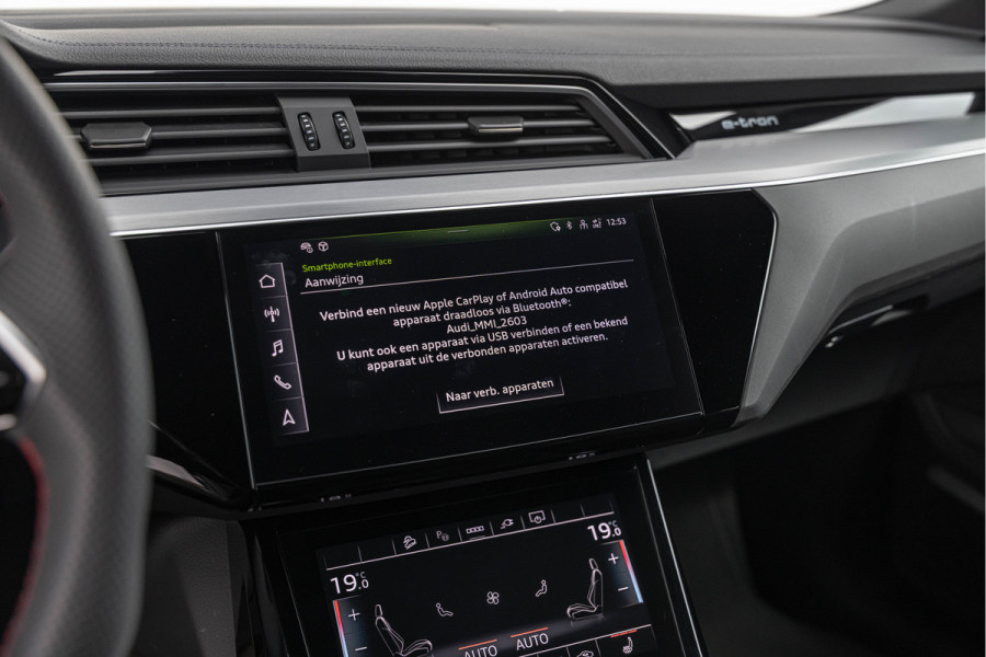 Audi Q8 e-tron 55 Quattro 408pk 115 kWh S-stoelen Pano B&O