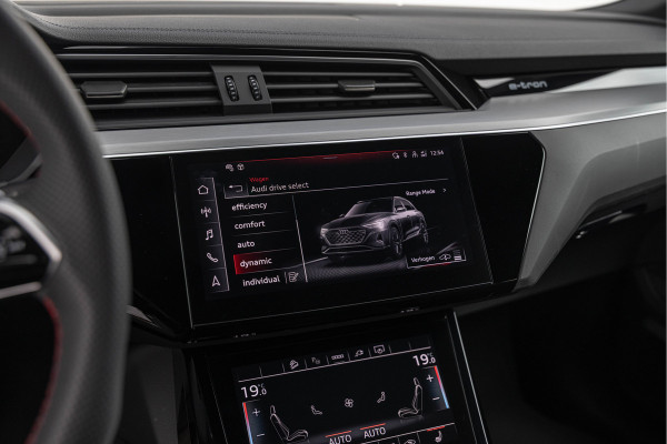 Audi Q8 e-tron 55 Quattro 408pk 115 kWh S-stoelen Pano B&O