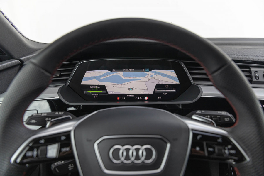 Audi Q8 e-tron 55 Quattro 408pk 115 kWh S-stoelen Pano B&O