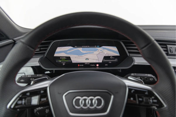 Audi Q8 e-tron 55 Quattro 408pk 115 kWh S-stoelen Pano B&O