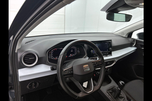 Seat Ibiza 1.0 EcoTSI Style Business Intense Navigatie Apple Carplay/Android Auto Parkeersensoren Virtual Cockpit Cruise Control Stoelverwarming Full Led Climate Control