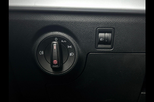 Seat Ibiza 1.0 EcoTSI Style Business Intense Navigatie Apple Carplay/Android Auto Parkeersensoren Virtual Cockpit Cruise Control Stoelverwarming Full Led Climate Control