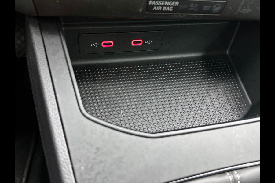 Seat Ibiza 1.0 EcoTSI Style Business Intense Navigatie Apple Carplay/Android Auto Parkeersensoren Virtual Cockpit Cruise Control Stoelverwarming Full Led Climate Control