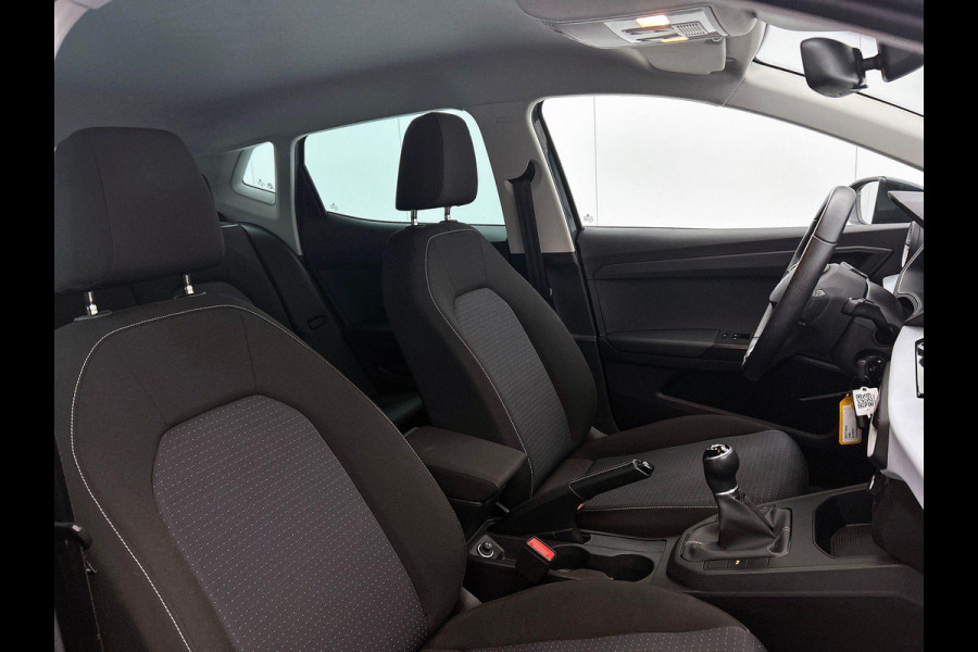 Seat Ibiza 1.0 EcoTSI Style Business Intense Navigatie Apple Carplay/Android Auto Parkeersensoren Virtual Cockpit Cruise Control Stoelverwarming Full Led Climate Control