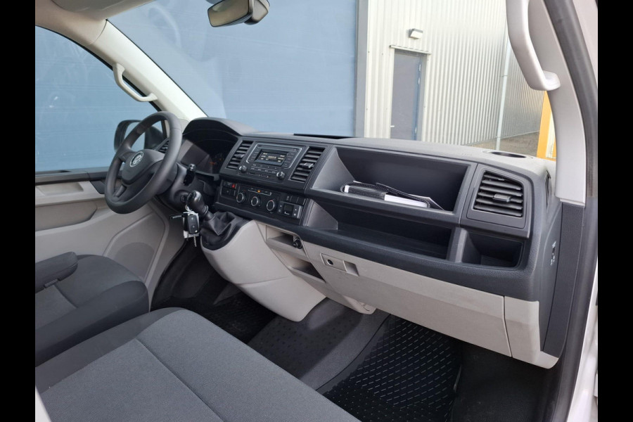 Volkswagen Transporter 2.0 TDI L1H1 Highline AIRCO / TREKHAAK / 3 ZITS / EURO 6 / N.A.P