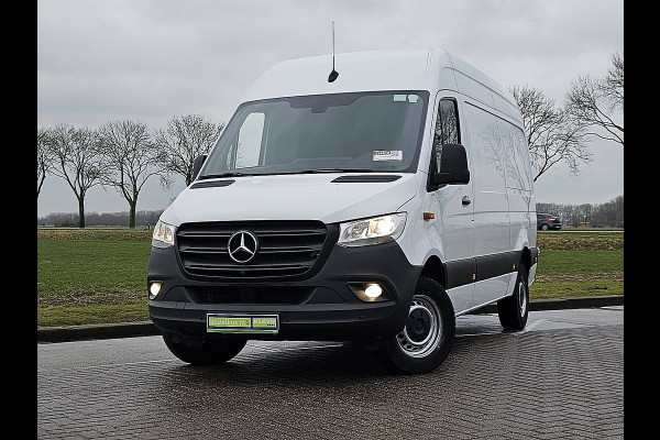 Mercedes-Benz Sprinter 317 L2H2 Mbux RWD 360Camera Navi Euro6 Airco Pdc 170Pk!