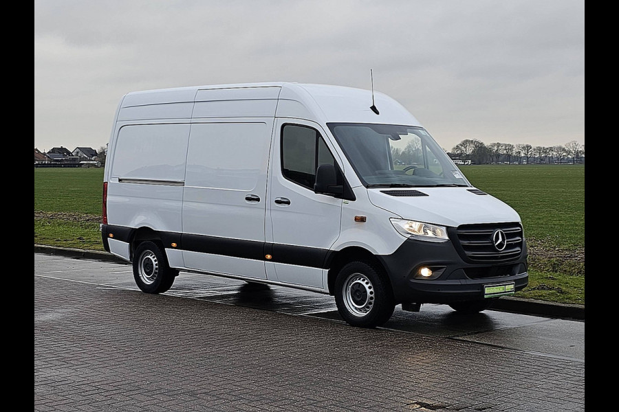 Mercedes-Benz Sprinter 317 L2H2 Mbux RWD 360Camera Navi Euro6 Airco Pdc 170Pk!