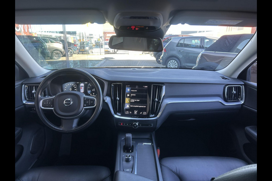 Volvo V60 2.0 B3 Momentum Advantage NL-AUTO | NAVI | 19''| LEDER|