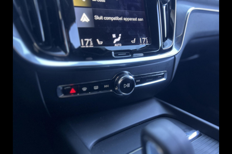 Volvo V60 2.0 B3 Momentum Advantage NL-AUTO | NAVI | 19''| LEDER|