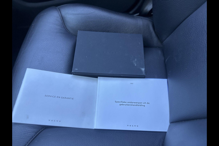 Volvo V60 2.0 B3 Momentum Advantage NL-AUTO | NAVI | 19''| LEDER|
