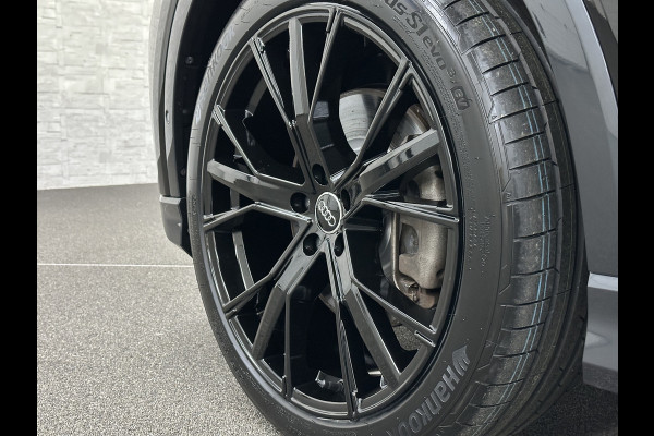 Audi Q4 e-tron 45 Quattro S-Line 77 kWh | ACC | Matrix-LED | Keyless-Entry | Standkachel | Carplay | Lane Assist | 3-Zone Clima | Stoelverwarming | Getint Glas | Autom. Parkeren | Virtual Cockpit |