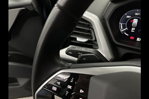 Audi Q4 e-tron 45 Quattro S-Line 77 kWh | ACC | Matrix-LED | Keyless-Entry | Standkachel | Carplay | Lane Assist | 3-Zone Clima | Stoelverwarming | Getint Glas | Autom. Parkeren | Virtual Cockpit |