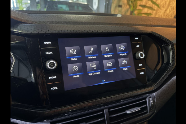 Volkswagen T-Cross 1.0 TSI R-Line Garantie Carplay Blindspot Camera ACC Virtueel Dash Navi Clima Keyless Led Dab Rijklaar
