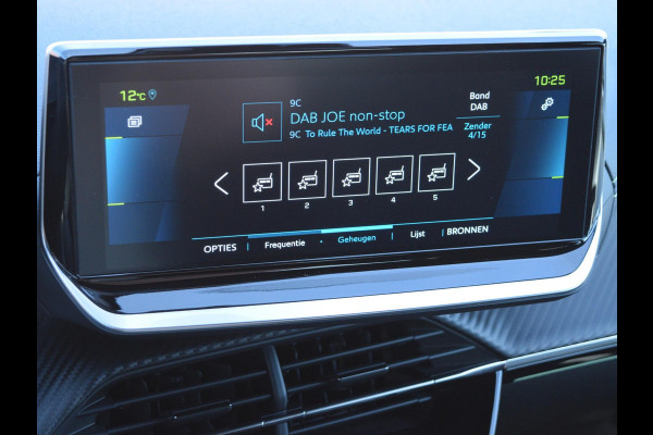 Peugeot e-208 EV GT Pack 50 kWh SOH 94% | CAMERA MET SENSOREN | NAVI & CARPLAY | E.C.C. |