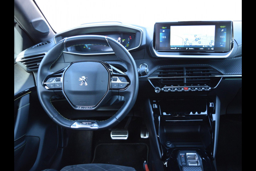 Peugeot e-208 EV GT Pack 50 kWh SOH 94% | CAMERA MET SENSOREN | NAVI & CARPLAY | E.C.C. |
