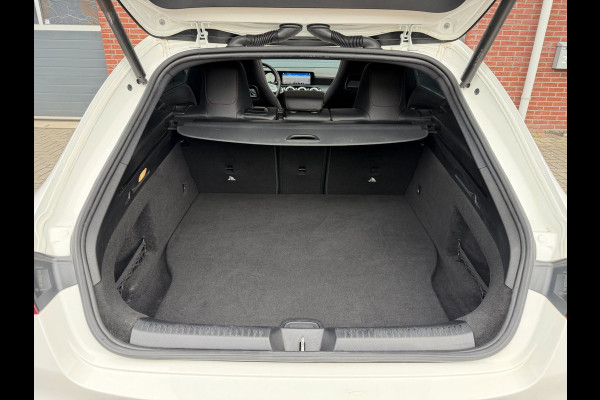 Mercedes-Benz CLA-Klasse 250 e Shooting Brake AMG Pano Burmester