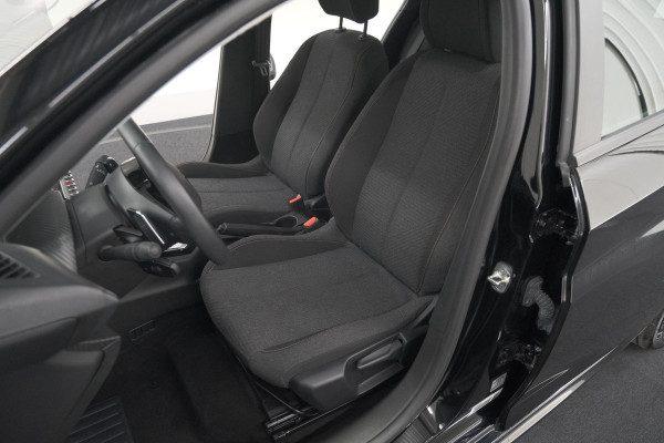 Peugeot 208 Hybrid 110 e-DCS6 Style | Parkeersensoren | Apple Carplay | Cruise Control | Airco