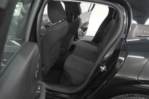 Peugeot 208 Hybrid 110 e-DCS6 Style | Parkeersensoren | Apple Carplay | Cruise Control | Airco