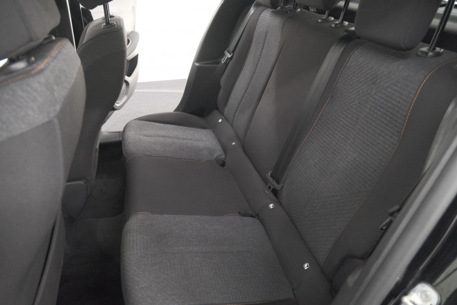 Peugeot 208 Hybrid 110 e-DCS6 Style | Parkeersensoren | Apple Carplay | Cruise Control | Airco