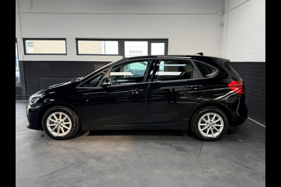 BMW 2 Serie Active Tourer 218i Executive Launch Edition | Automaat | Sportstoelen | Camera | Navi | Dealeronderhouden | NL Auto