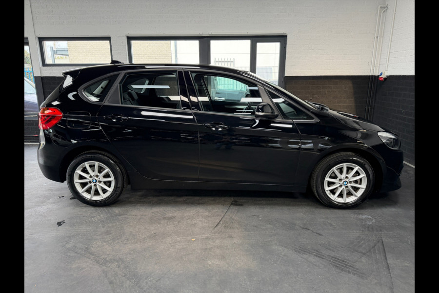 BMW 2 Serie Active Tourer 218i Executive Launch Edition | Automaat | Sportstoelen | Camera | Navi | Dealeronderhouden | NL Auto