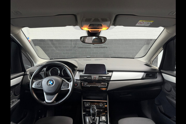 BMW 2 Serie Active Tourer 218i Executive Launch Edition | Automaat | Sportstoelen | Camera | Navi | Dealeronderhouden | NL Auto