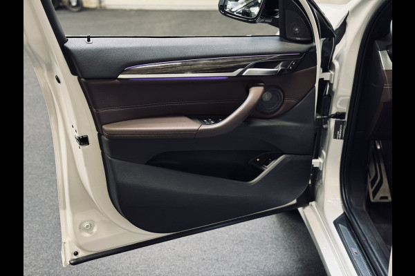 BMW X1 xDrive25e High Exe. M-Sport | Panorama | Memory | ACC | harman/kardon