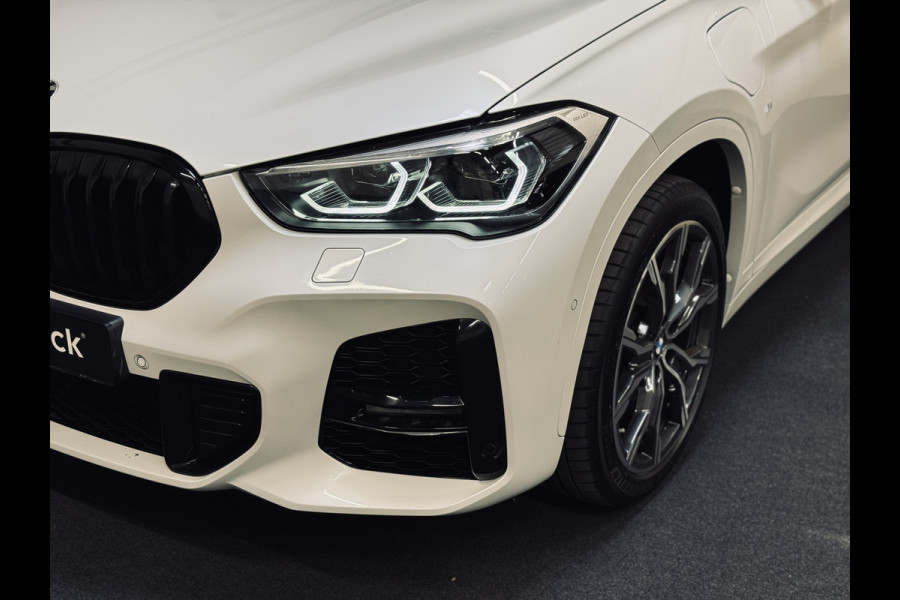 BMW X1 xDrive25e High Exe. M-Sport | Panorama | Memory | ACC | harman/kardon