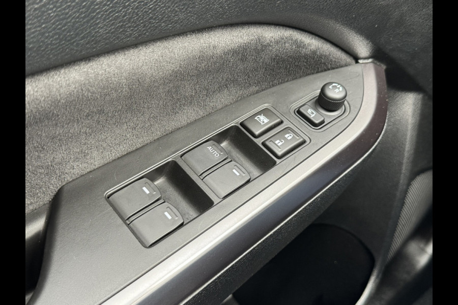 Suzuki Vitara 1.4 Boosterjet Hybrid Automaat Adapt Cruise Stoelverwarming Camera Clima Panorama Navi