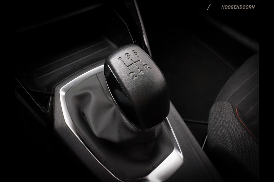 Peugeot 208 1.2 PureTech Active Pack Sport (APPLE CARPLAY,LED,SPORTSTOELEN,CLIMATE,CRUISE,PARKEERSENSOREN,LM- VELGEN,TOPCONDITIE)