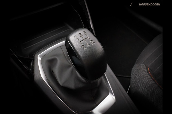 Peugeot 208 1.2 PureTech Active Pack Sport (APPLE CARPLAY,LED,SPORTSTOELEN,CLIMATE,CRUISE,PARKEERSENSOREN,LM- VELGEN,TOPCONDITIE)