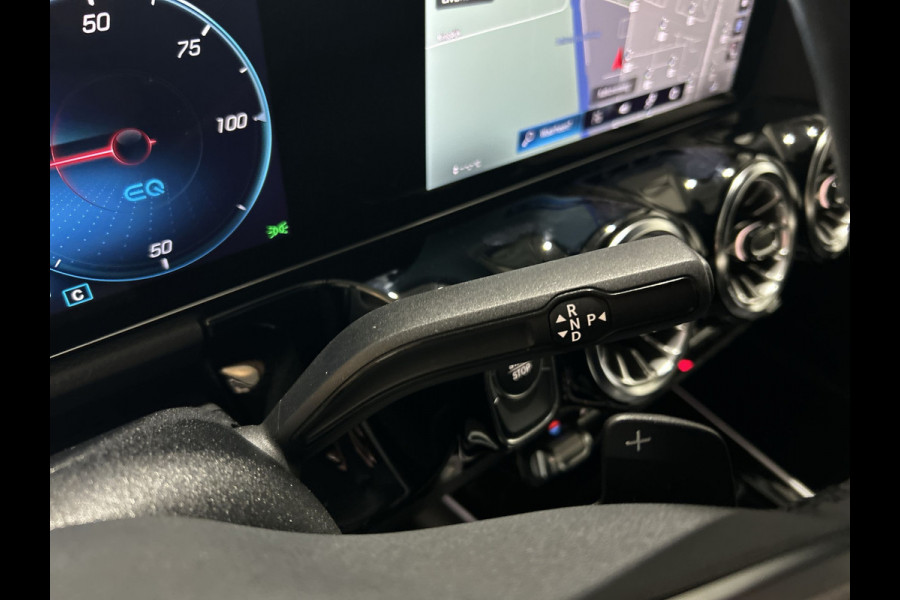 Mercedes-Benz EQA 350 4MATIC Advanced 67 kWh Parkeerpakket, Rij-assistentiepakkt Soh (batterijcheck) Waarde 98,3 %