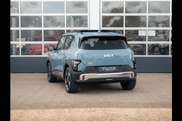 Kia EV2 Plus Advanced 42.2 kWh 5p. | Actieprijs * | Clima | Adapt. cruise | Navi | Schuif/Kanteldak | 18" | Stoel&Stuur Verwarming | Harman Kardon | Apple Carplay
