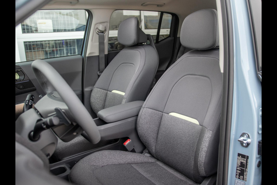 Kia EV2 Plus Advanced 42.2 kWh 5p. | Actieprijs * | Clima | Adapt. cruise | Navi | Schuif/Kanteldak | 18" | Stoel&Stuur Verwarming | Harman Kardon | Apple Carplay