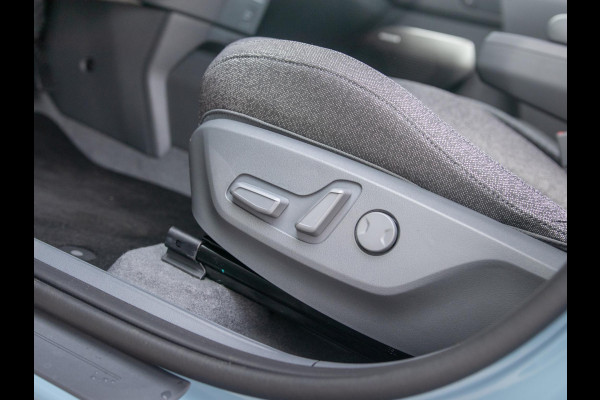 Kia EV2 Plus Advanced 42.2 kWh 5p. | Actieprijs * | Clima | Adapt. cruise | Navi | Schuif/Kanteldak | 18" | Stoel&Stuur Verwarming | Harman Kardon | Apple Carplay
