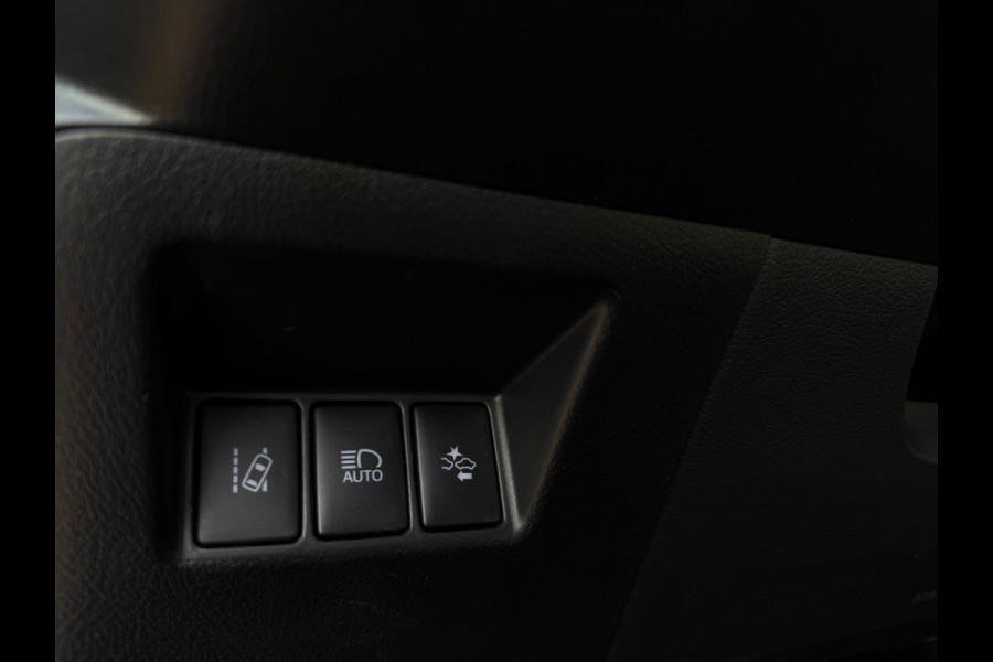 Toyota Yaris 1.5 VVT-i Design 2018 112PK HISTORIE AANWEZIG GARANTIE NETJES