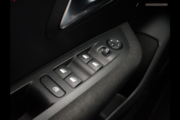 Peugeot 208 1.2 PureTech Active Pack Luxe (APPLE CARPLAY,LED,SPORTSTOELEN,CLIMATE,CRUISE,PARKEERSENSOREN,LM- VELGEN,TOPCONDITIE)