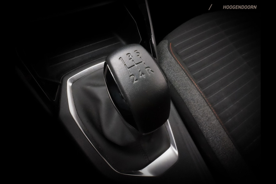 Peugeot 208 1.2 PureTech Active Pack Luxe (APPLE CARPLAY,LED,SPORTSTOELEN,CLIMATE,CRUISE,PARKEERSENSOREN,LM- VELGEN,TOPCONDITIE)