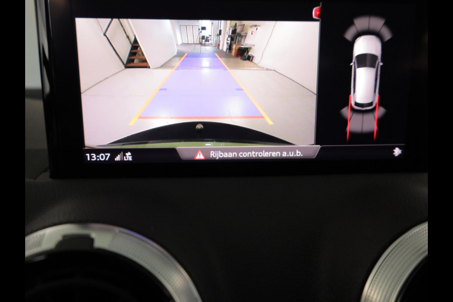 Audi Q2 30 TFSI Advanced edition 110 pk | Navigatie | Trekhaak (afneembaar) | Parkeersensoren | Achteruitrijcamera | Adaptieve cruise control |