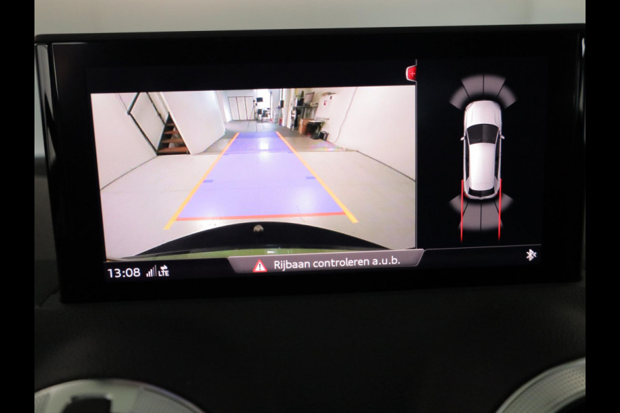 Audi Q2 30 TFSI Advanced edition 110 pk | Navigatie | Trekhaak (afneembaar) | Parkeersensoren | Achteruitrijcamera | Adaptieve cruise control |