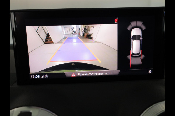 Audi Q2 30 TFSI Advanced edition 110 pk | Navigatie | Trekhaak (afneembaar) | Parkeersensoren | Achteruitrijcamera | Adaptieve cruise control |