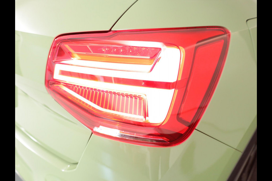 Audi Q2 30 TFSI Advanced edition 110 pk | Navigatie | Trekhaak (afneembaar) | Parkeersensoren | Achteruitrijcamera | Adaptieve cruise control |