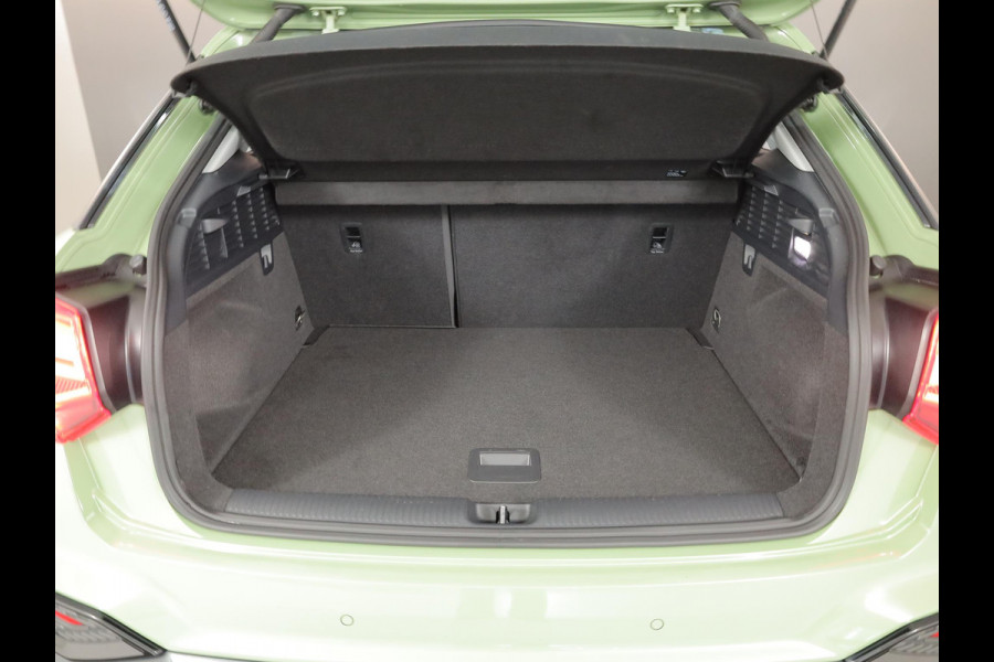 Audi Q2 30 TFSI Advanced edition 110 pk | Navigatie | Trekhaak (afneembaar) | Parkeersensoren | Achteruitrijcamera | Adaptieve cruise control |