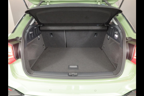 Audi Q2 30 TFSI Advanced edition 110 pk | Navigatie | Trekhaak (afneembaar) | Parkeersensoren | Achteruitrijcamera | Adaptieve cruise control |